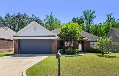 13987 Knoll Pointe Dr, Northport, AL 35475