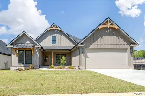13978 Glen Park Ave, Northport, AL 35475