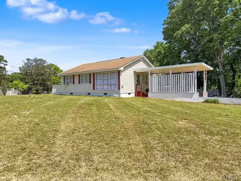 5908 17th St E, Cottondale, AL 35453
