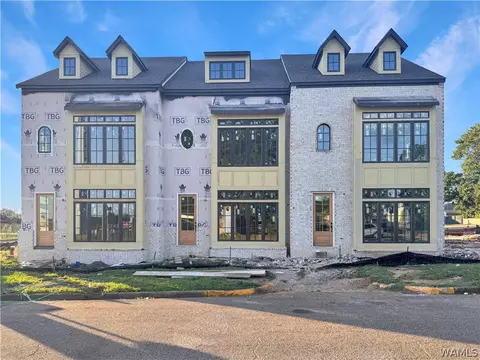 2492 14th St, Tuscaloosa, AL 35401