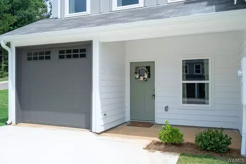 22105 Cove Ln, Woodstock, AL 35111