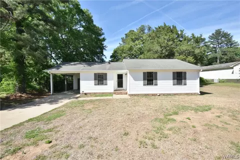 3724 29th St, Northport, AL 35476