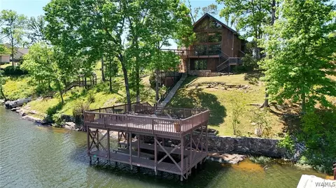 11999 Grandview Dr, Northport, AL 35475