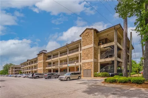 1650 Jack Warner Pkwy #2204, Tuscaloosa, AL 35401