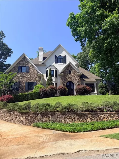 1942 Nottingham Pl, Tuscaloosa, AL 35406