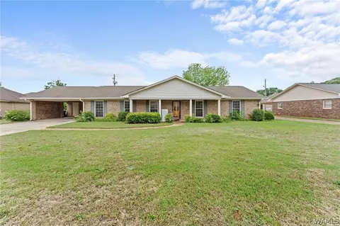 3026 10th Ave E, Tuscaloosa, AL 35405