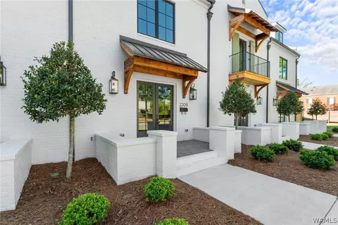 2209 Paul W Bryant Dr, Tuscaloosa, AL 35401