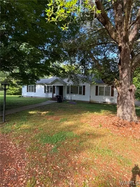 44 Cox St, Carrollton, AL 35447