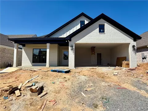 13760 Blackoak Dr, Northport, AL 35475