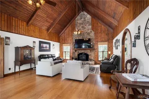 350 Hershell Henry Rd, Bankston, AL 35542