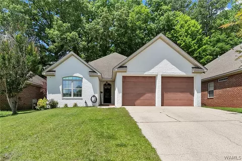 5515 Moores Bridge Cir, Northport, AL 35473