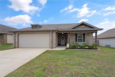 104 Azalea Ln, Moundville, AL 35474