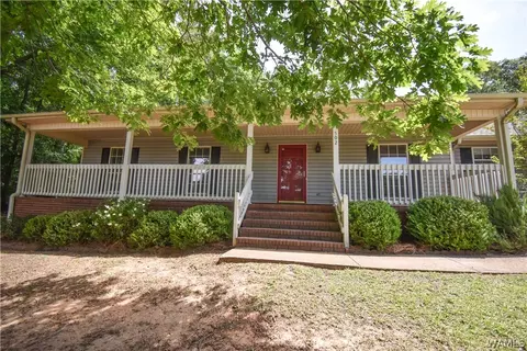 502 60th Ct, Northport, AL 35473