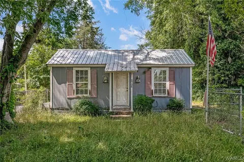 713 28th Ave, Northport, AL 35476