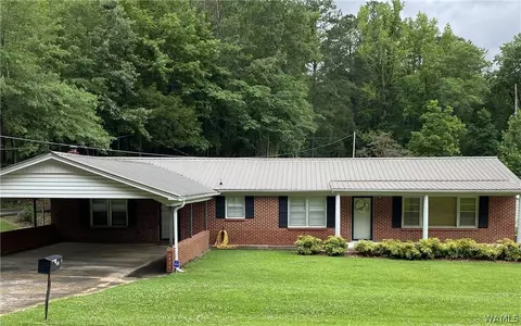 540 11th St SW, Fayette, AL 35555