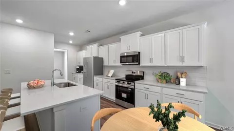 Kitchen - 12919 Hillman Ln, Lake View, AL 35111 photo 2 of 2