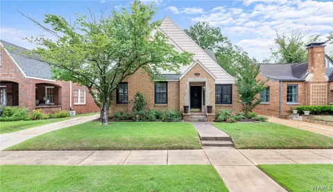 1021 Myrtlewood Dr, Tuscaloosa, AL 35401