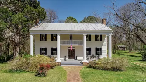 140 Barnes Ln, Eutaw, AL 35462