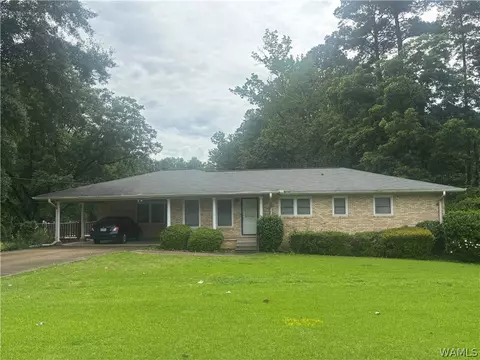 3904 Springfield Ave, Northport, AL 35473