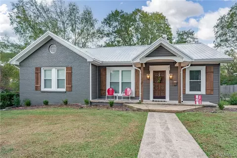 2207 20th St, Northport, AL 35476