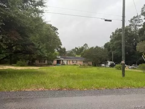 5613 Henry Rd, Eight Mile, AL 36613
