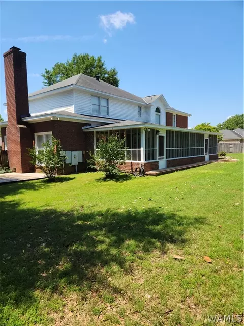 814 Amberwood Dr, Tuscaloosa, AL 35405