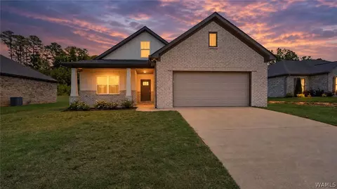 5110 Summerfield Dr E, Tuscaloosa, AL 35404