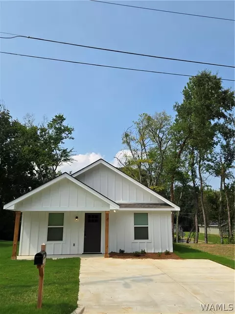 2134 4th St E, Tuscaloosa, AL 35404