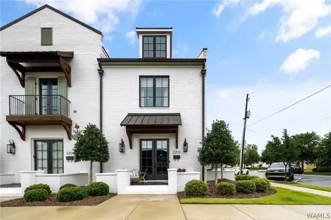2202 Maxie Thomas Way, Tuscaloosa, AL 35401