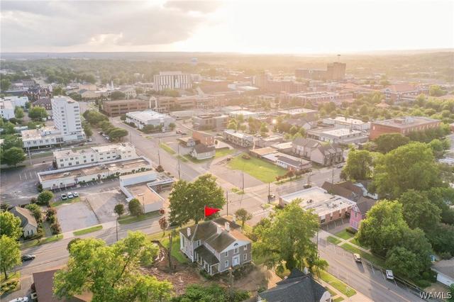 905 Almon Ave, Tuscaloosa, AL 35401