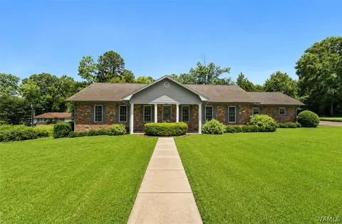 117 Shady Heights Dr, Livingston, AL 35470