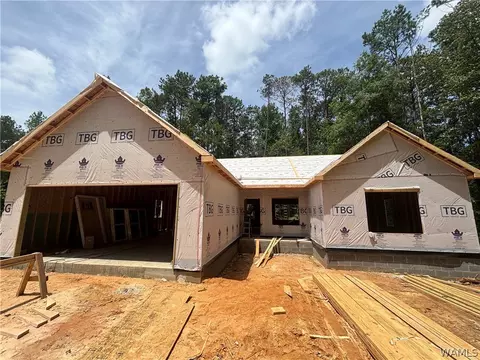 18068 Northview Cir, Northport, AL 35475