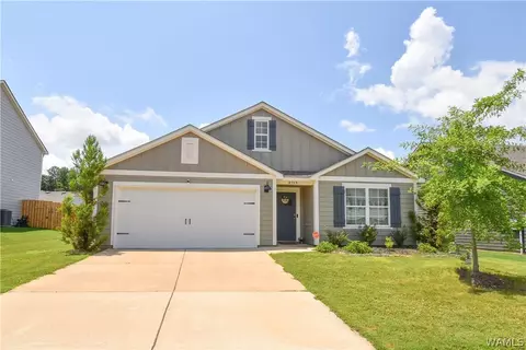3713 Magnolia Hills Dr, Northport, AL 35473