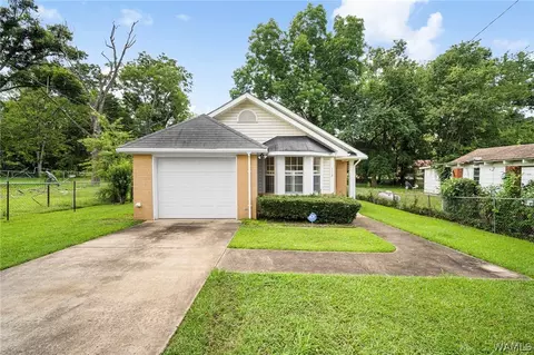 113 Playground St, Livingston, AL 35470