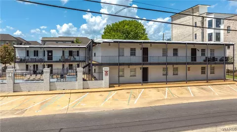 1402 9th St #25, Tuscaloosa, AL 35401