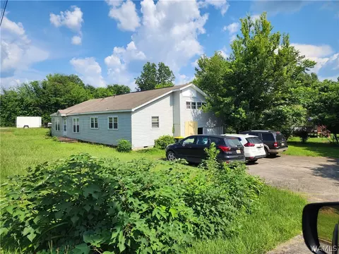 2437 10th St E, Tuscaloosa, AL 35404