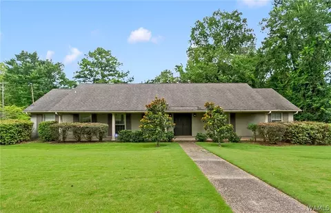 423 Woodridge Dr, Tuscaloosa, AL 35406