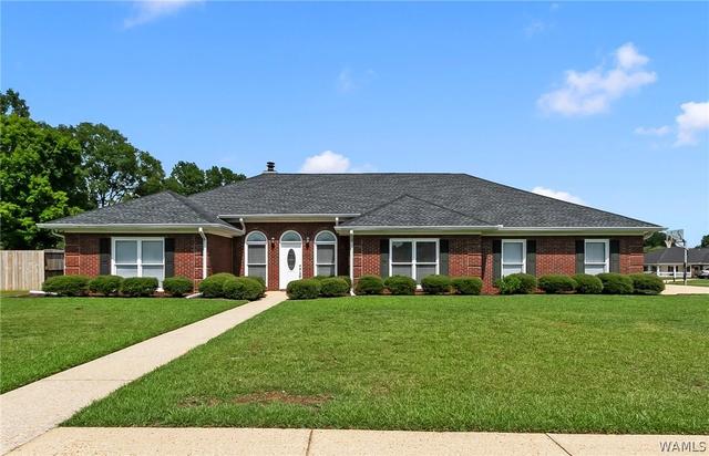 12005 Peachtree Dr, Northport, AL 35475