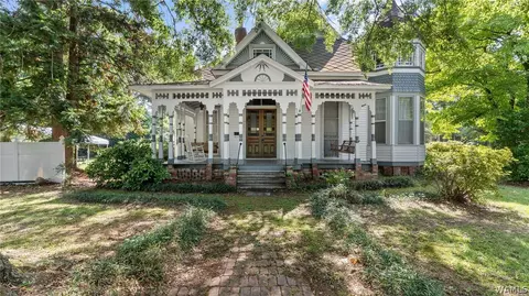 701 1st St, Greensboro, AL 36744