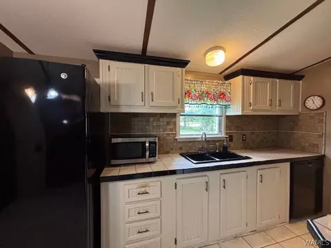 Kitchen - 13014 Longview Est, Berry, AL 35546 photo 2 of 2