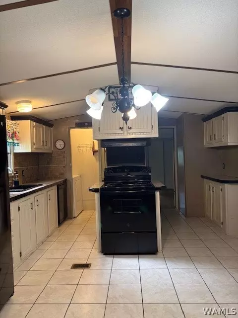 Kitchen - 13014 Longview Est, Berry, AL 35546 photo 1 of 2