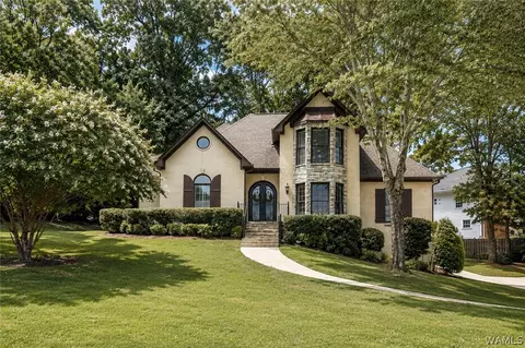 1513 Cypress Cove Cir, Hoover, AL 35244