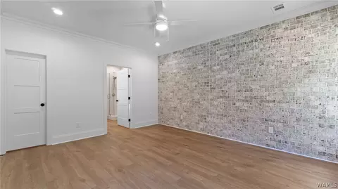 Bedroom - 19045 White Oak Loop, Berry, AL 35546 photo 2 of 7