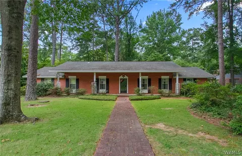 1812 25th Way E, Tuscaloosa, AL 35404