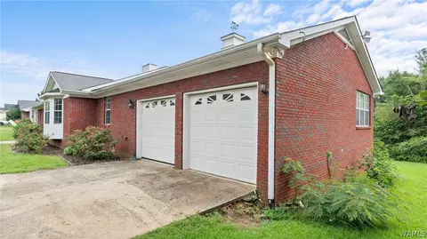 1108 County Road 52, Moundville, AL 35474