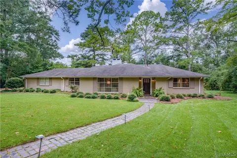 8 Sycamore Ln, Tuscaloosa, AL 35405