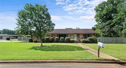 21 Crestline Dr, Tuscaloosa, AL 35405