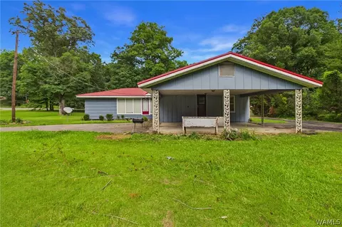 Exterior - 2302 20th Ave E, Jasper, AL 35501 photo 1 of 3
