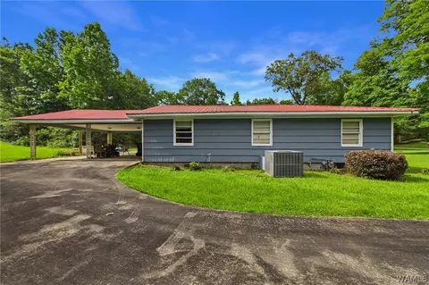 Exterior - 2302 20th Ave E, Jasper, AL 35501 photo 2 of 3