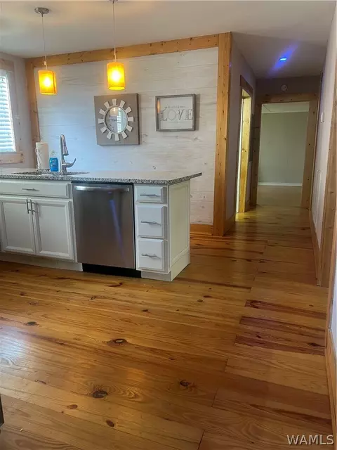 Entry Way - 305 8th St N, Clanton, AL 35045 photo 1 of 1